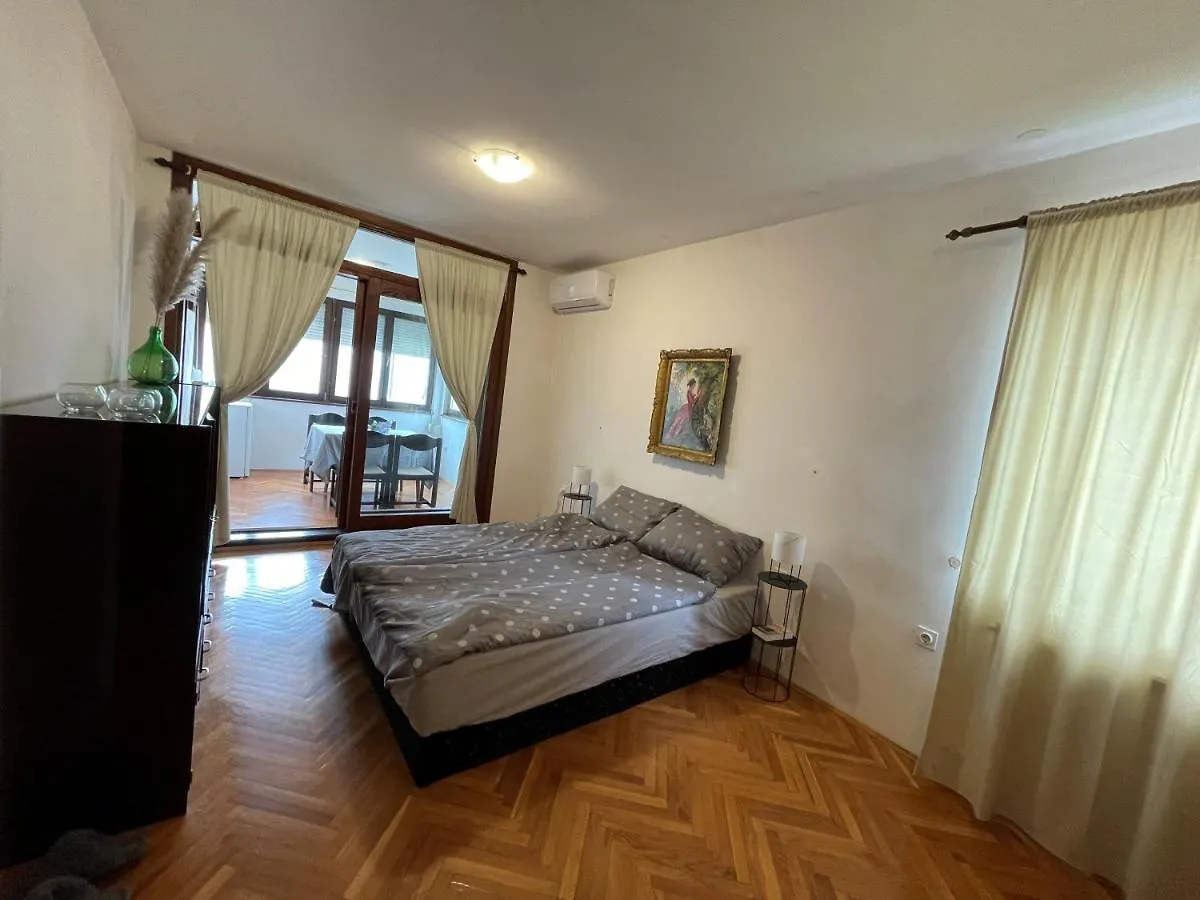Apartments Valsaline Pula