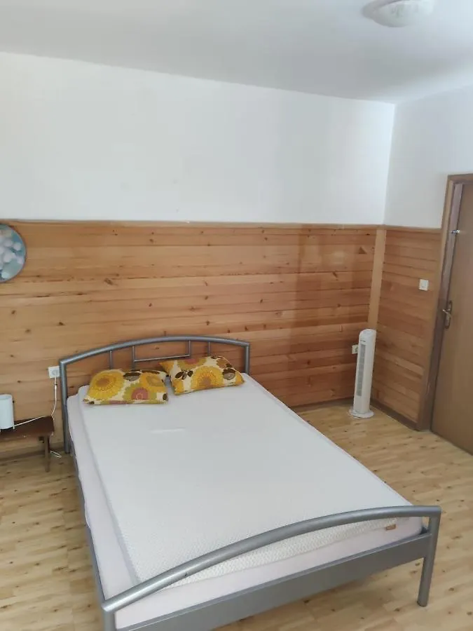 Apartments Valsaline Pula 0*,  Croatia