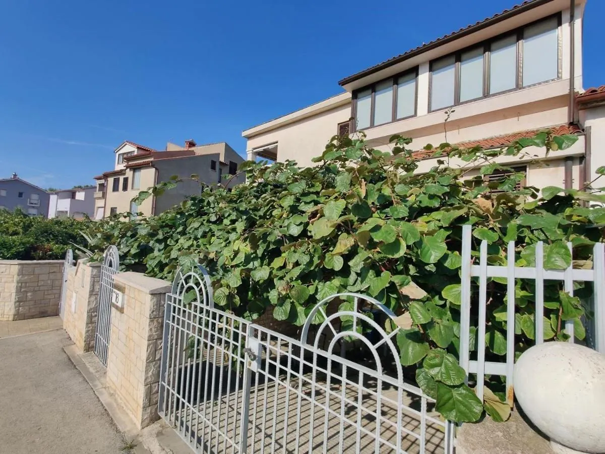 Apartments Valsaline Pula